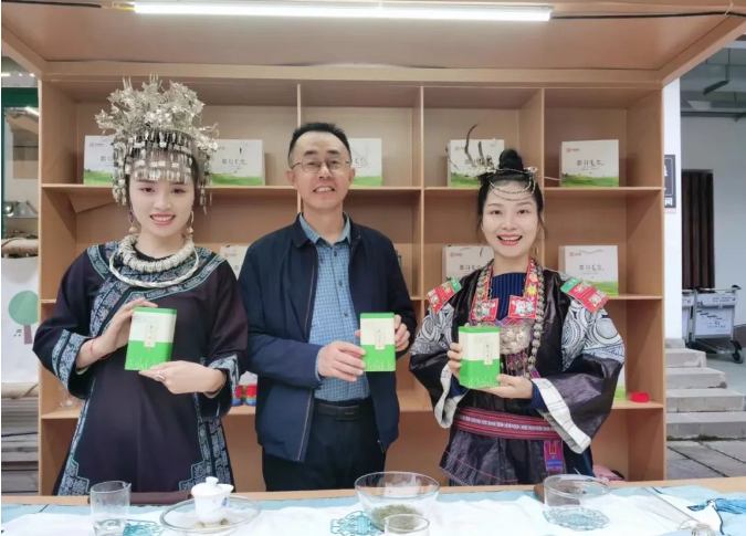 JN江南体育都匀毛尖茶制作技艺亮相第六届中国非物质文化遗产传统技艺大展(图3)