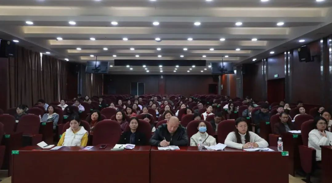 长顺县举办工会经费收支预决算培训会暨职工紧急救护知识专题讲座(图2)