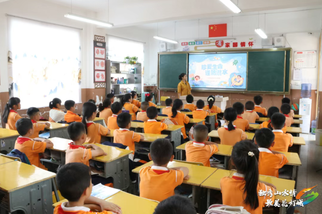 海博网官网独山县：织密防溺水“安全网” 校园宣传护|打工仔买