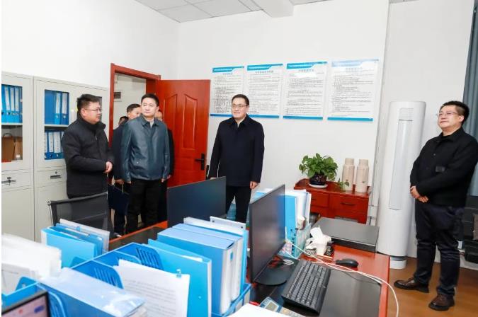 洪湖鹏走访调研州管国有企业