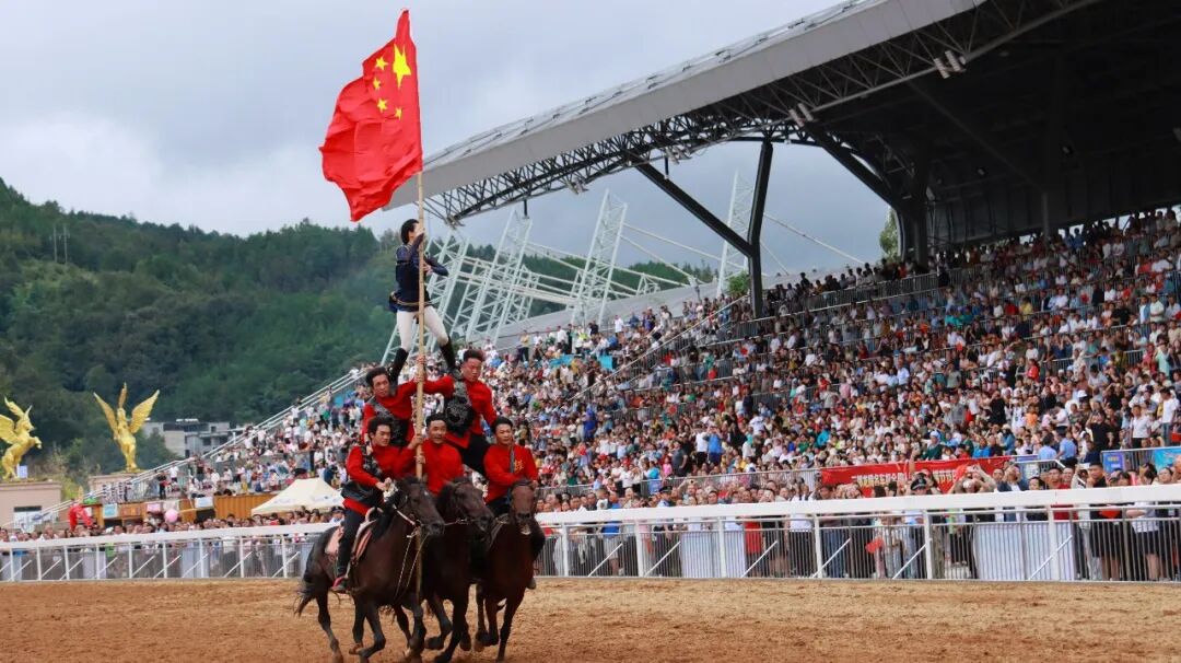 氛围感拉满！黔南各地多彩活动迎国庆