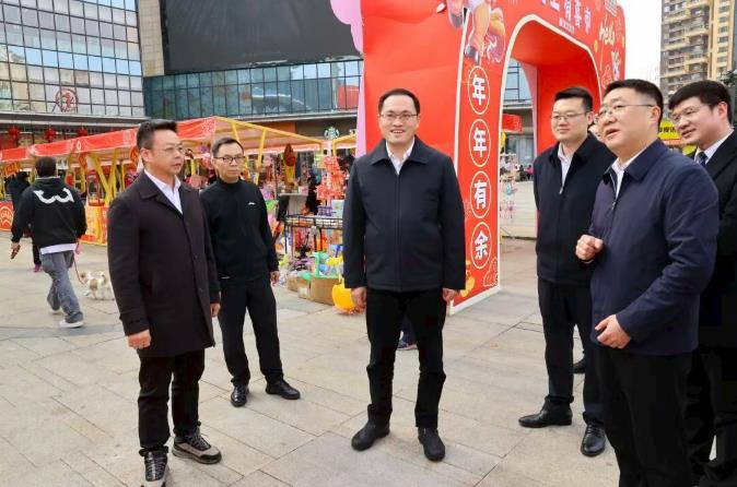 州委书记洪湖鹏赴都匀督导调研