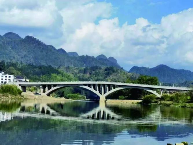 精修细养筑通途 黔南“四好农村路”铺就振兴快车道