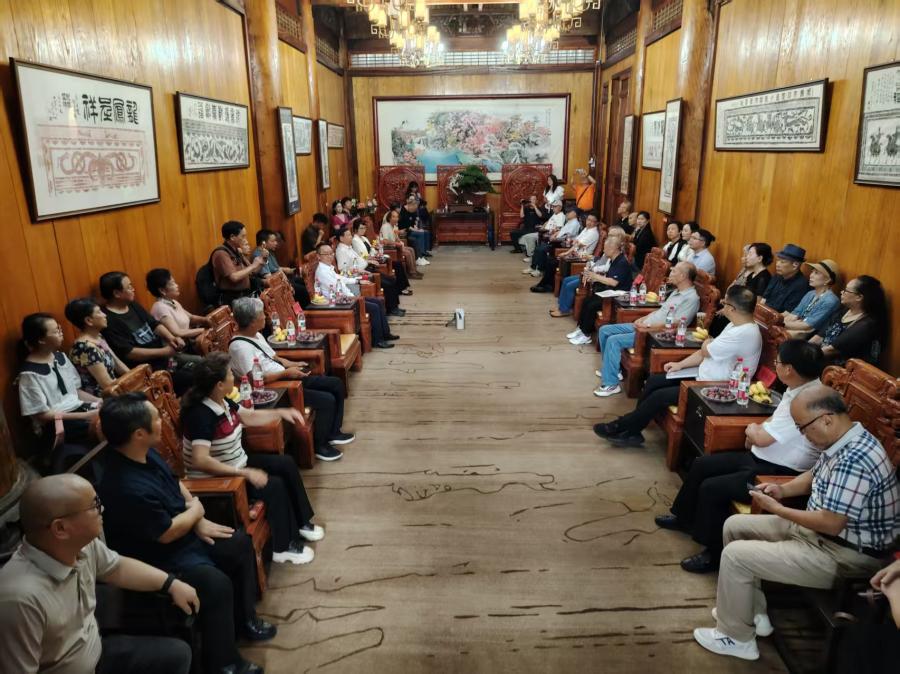 座谈会现场_20260807175558(1).jpg